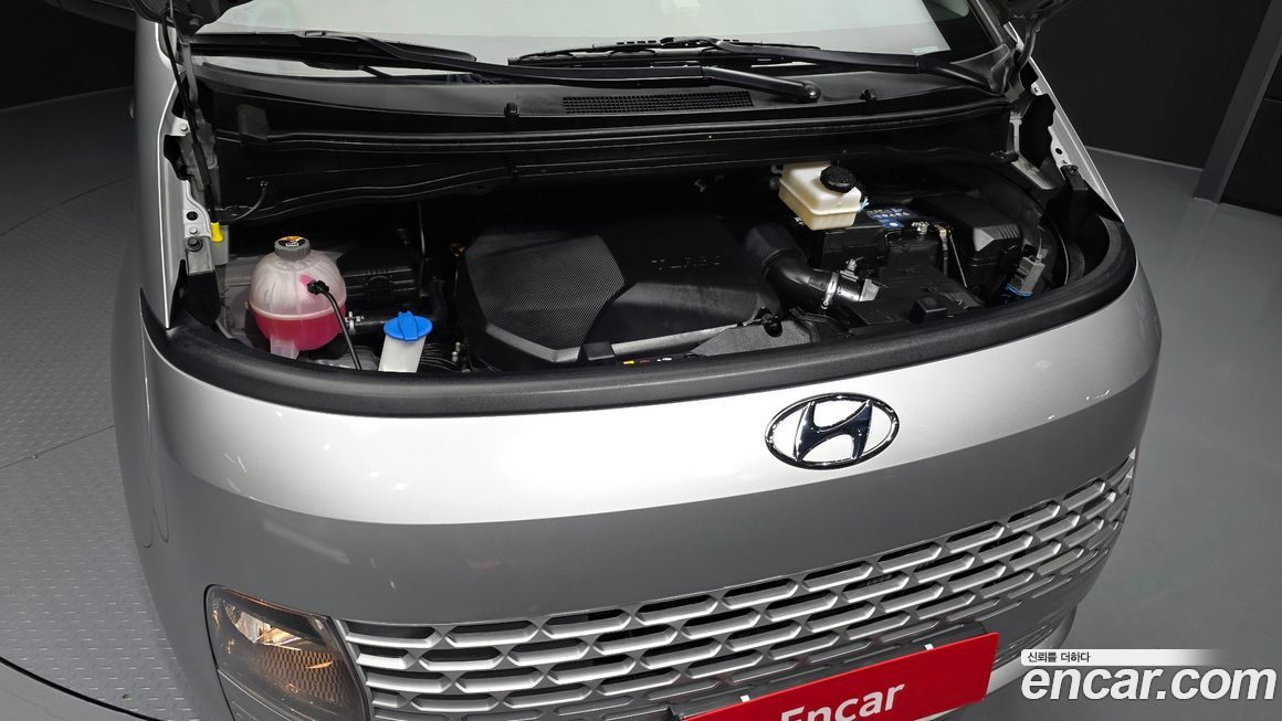 Hyundai Staria 2022