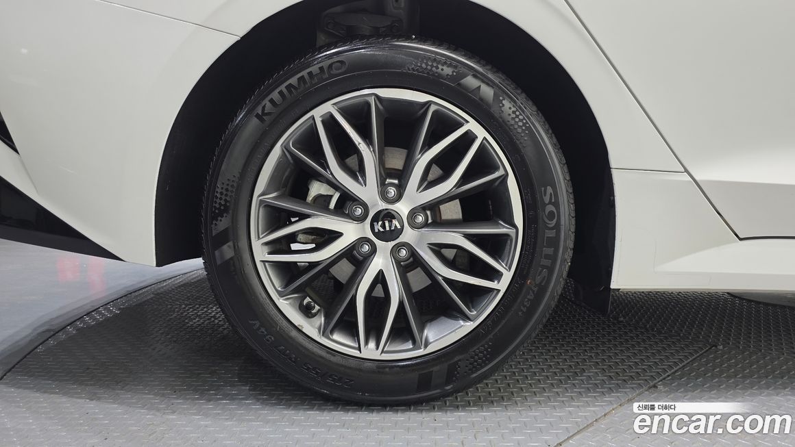 Kia K5 2021