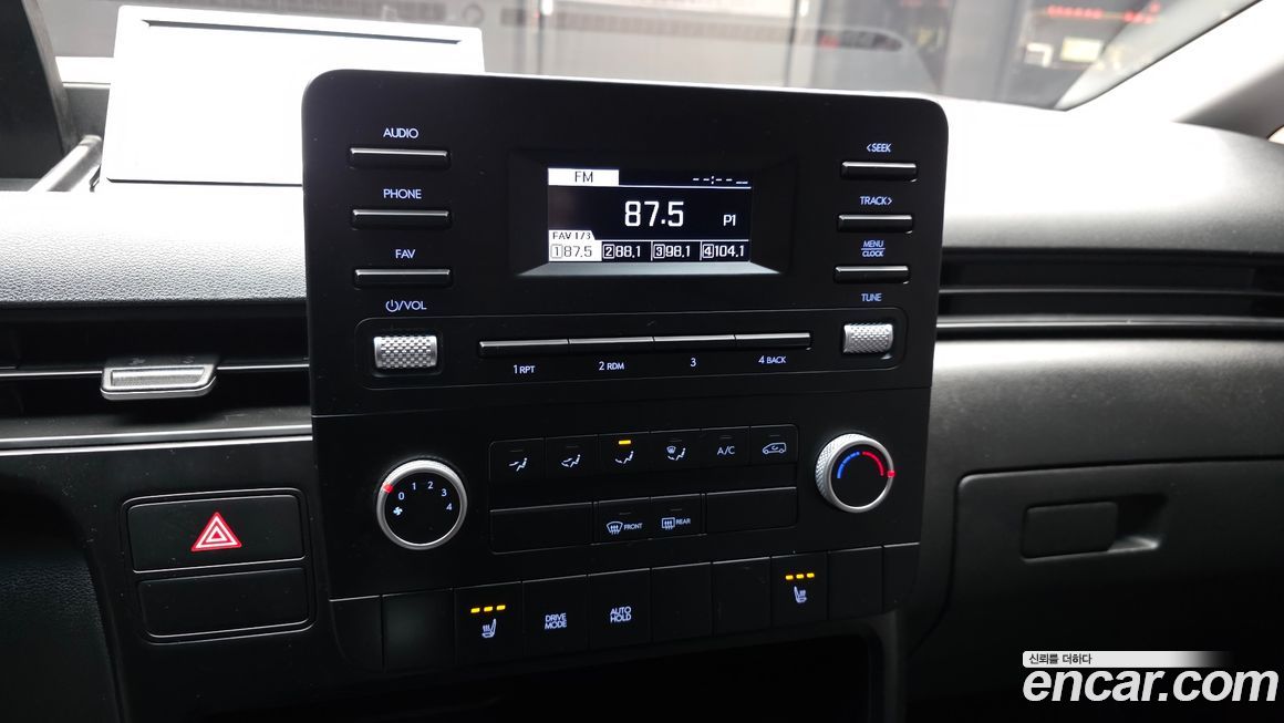 Hyundai Staria 2022