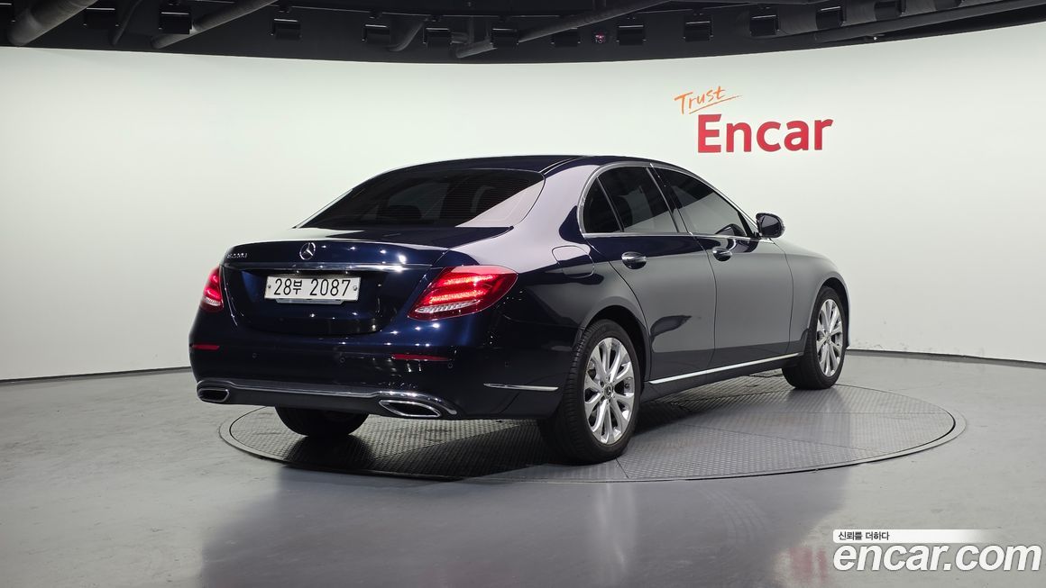 Mercedes-Benz E-Class 2017
