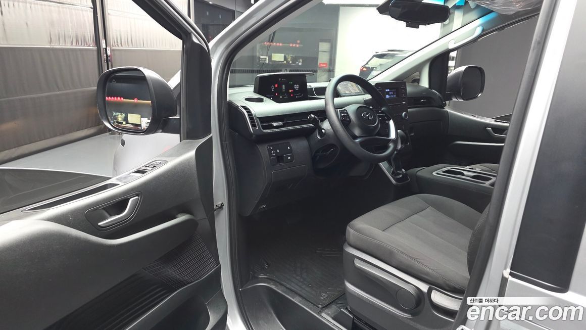 Hyundai Staria 2022