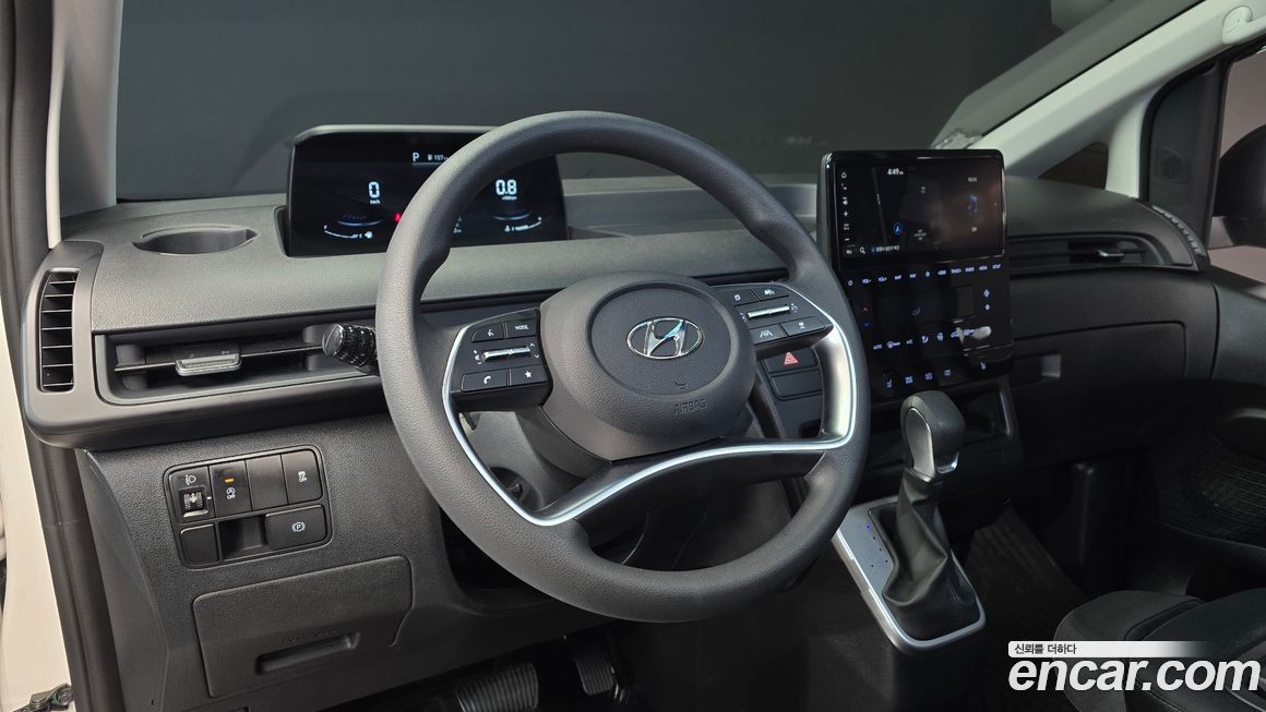 Hyundai Staria 2023