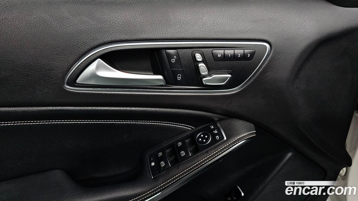 Mercedes-Benz GLA-Class 2019