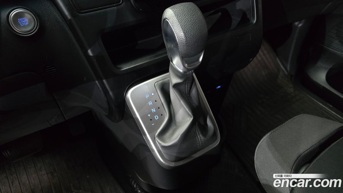 Hyundai Staria 2023