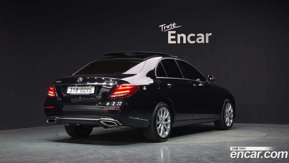 Mercedes-Benz E-Class 2017