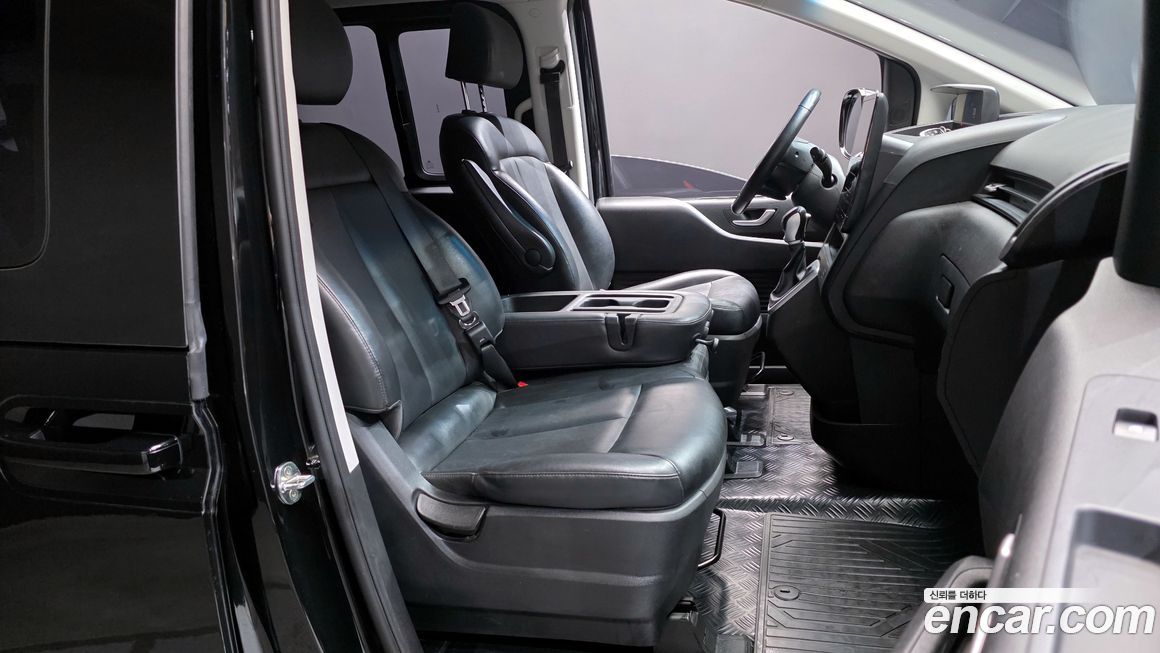 Hyundai Staria 2022