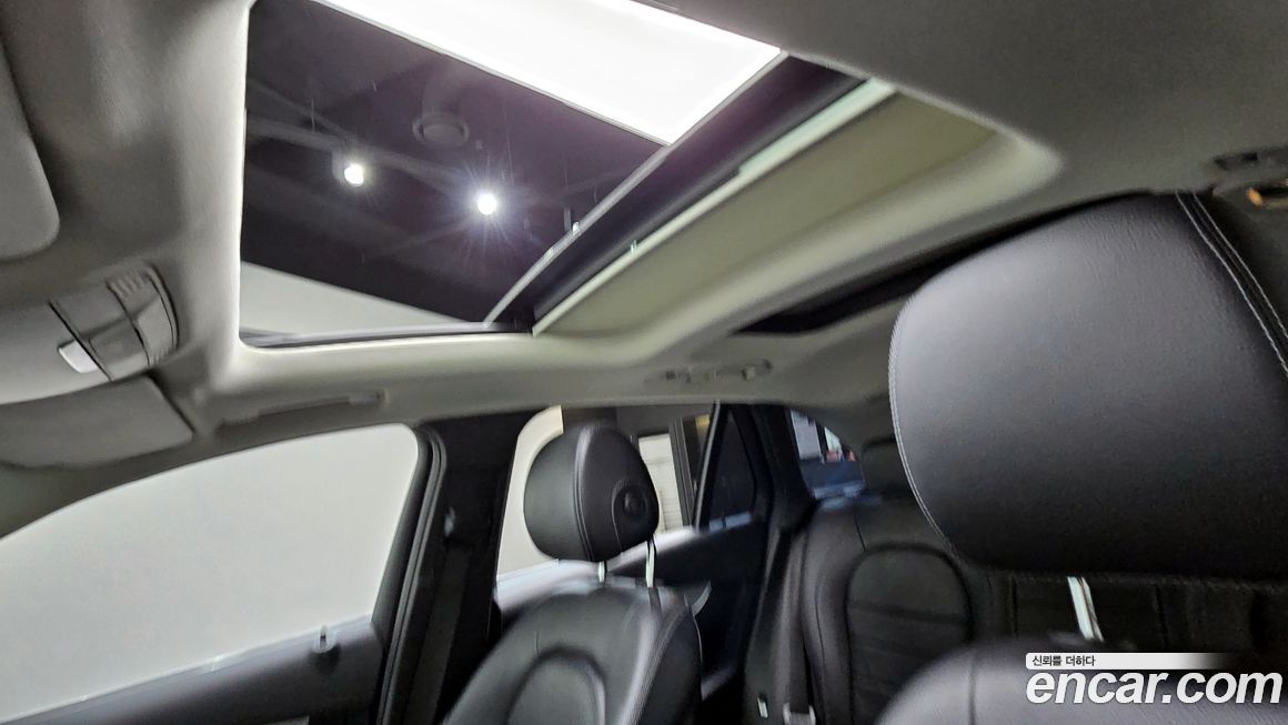 Mercedes-Benz GLC-Class 2018