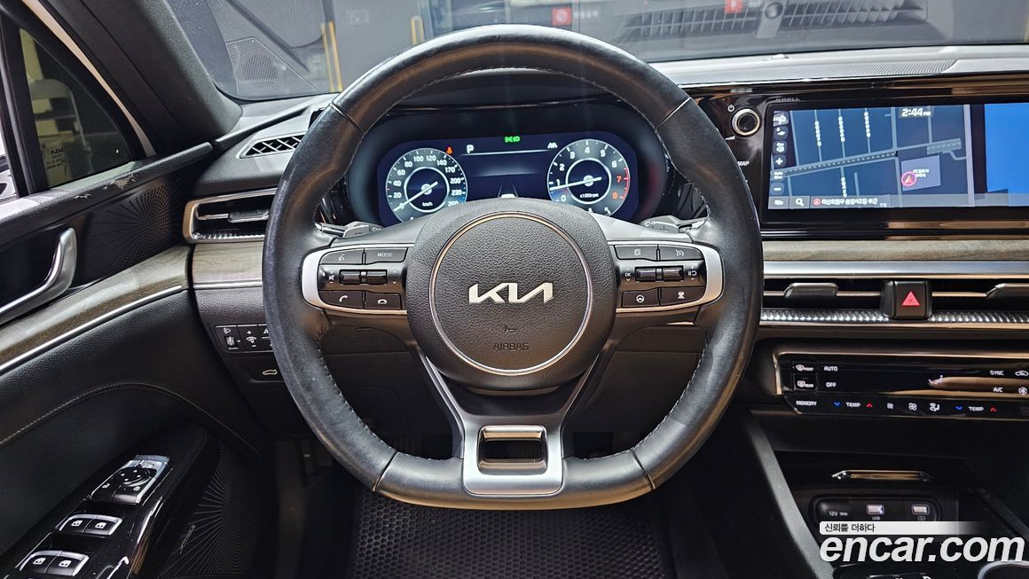 Kia K5 2023