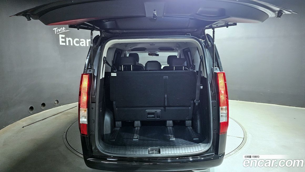 Hyundai Staria 2022