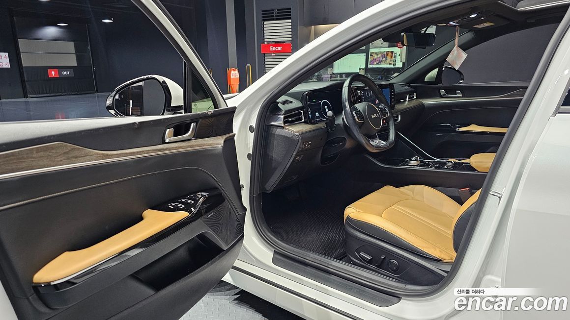 Kia K5 2023
