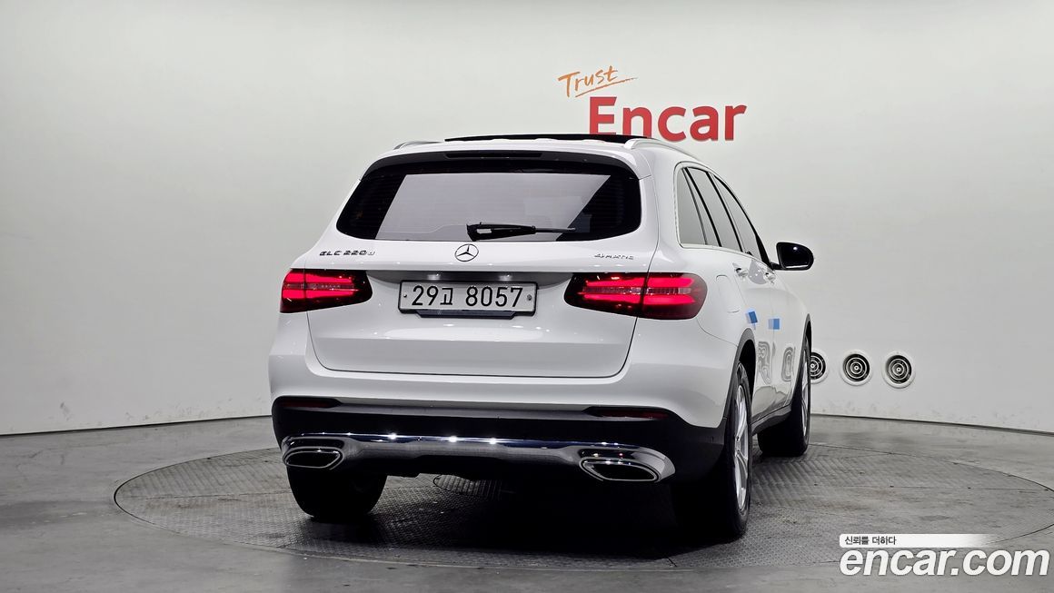 Mercedes-Benz GLC-Class 2018