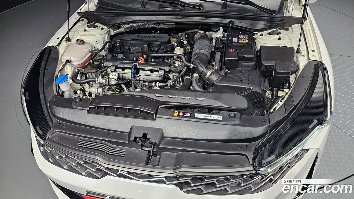 Kia K5 2023