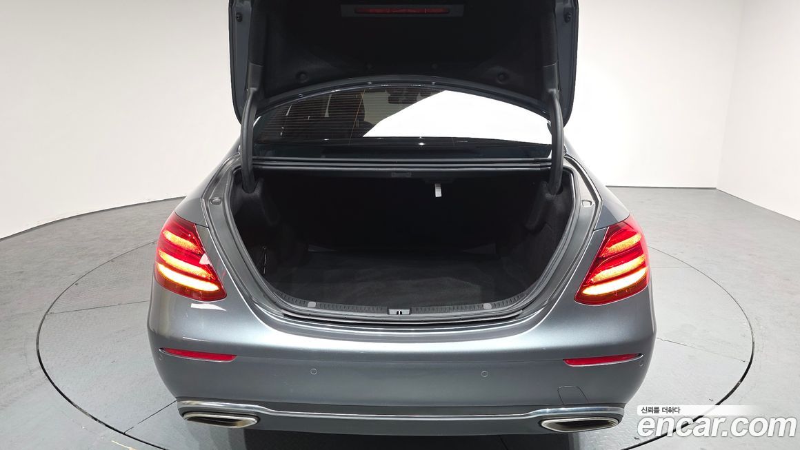 Mercedes-Benz E-Class 2019