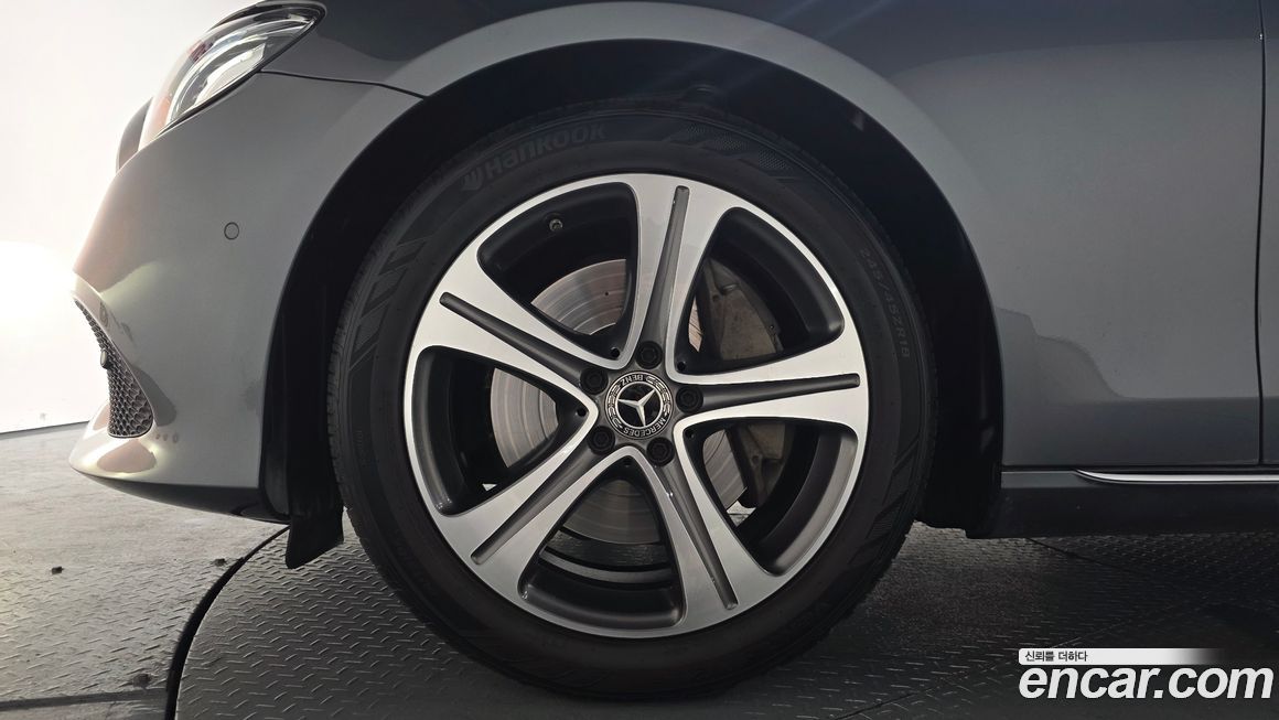 Mercedes-Benz E-Class 2019