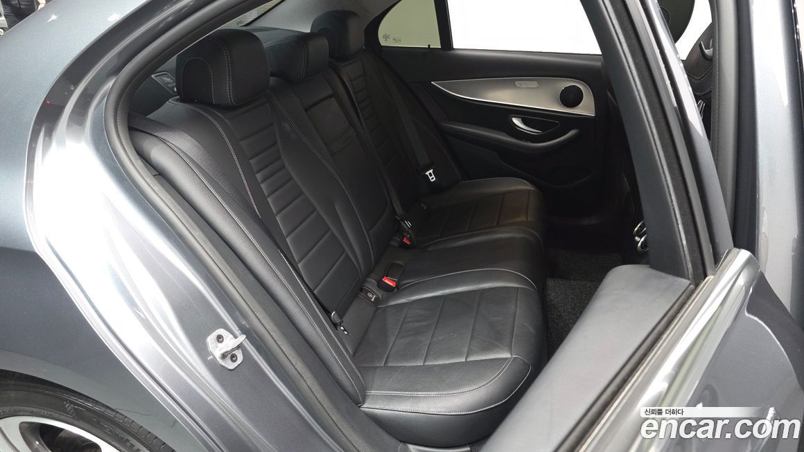 Mercedes-Benz E-Class 2019