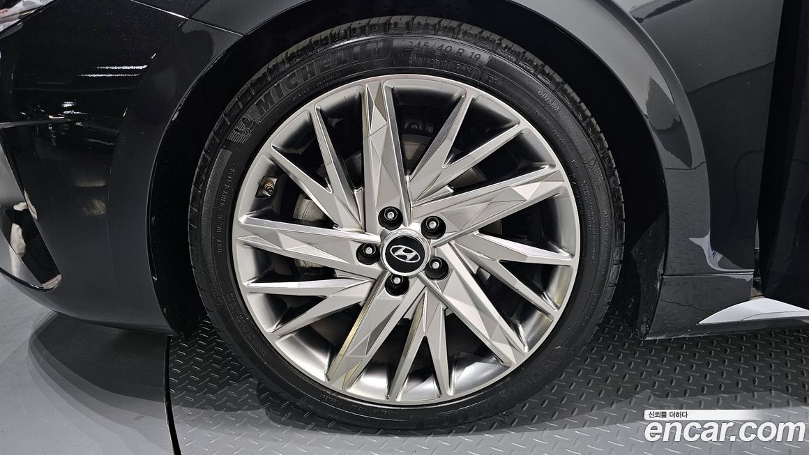 Hyundai Grandeur 2020