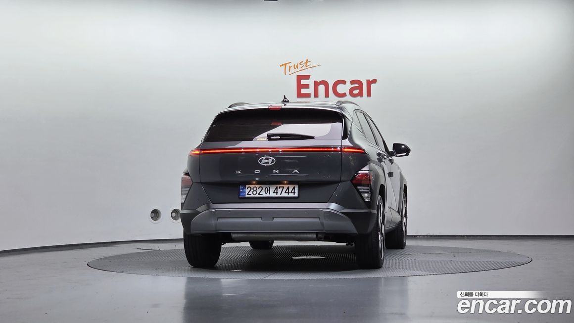 Hyundai Kona 2025