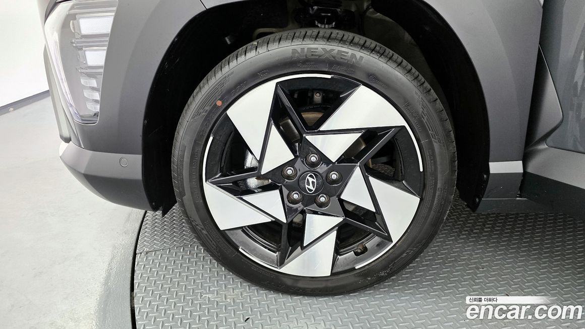 Hyundai Kona 2025