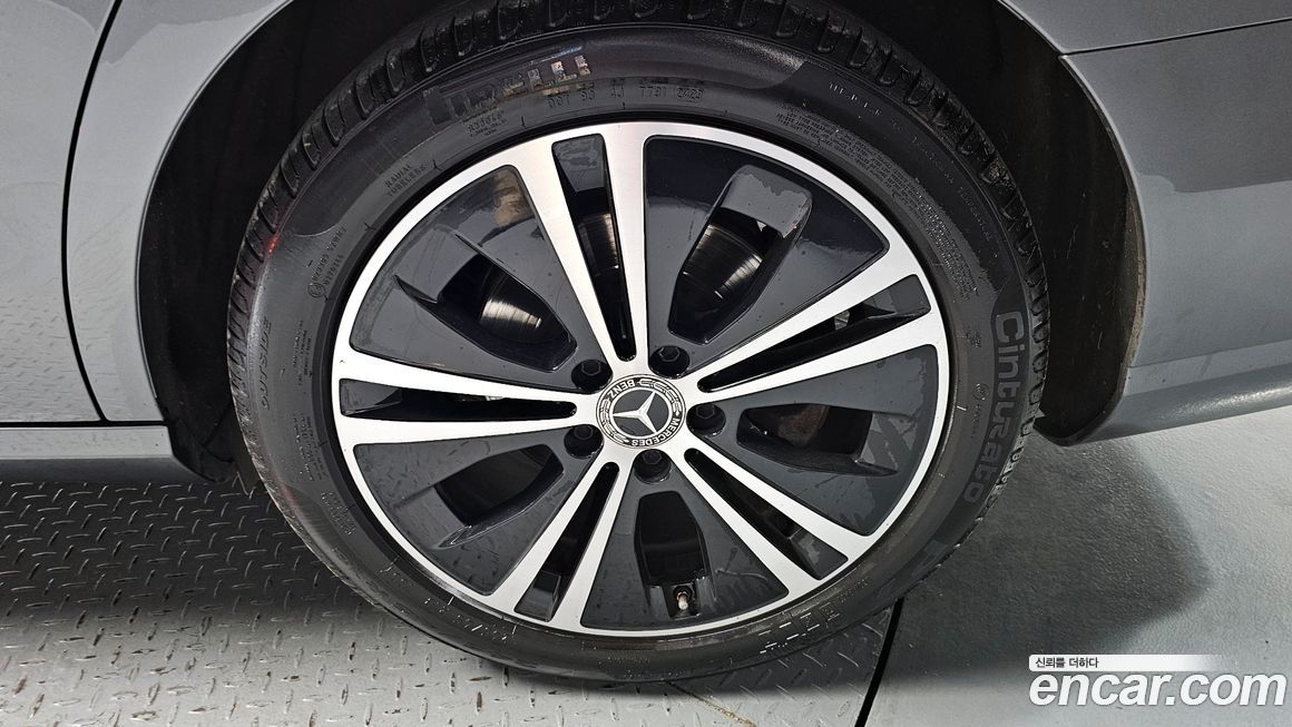 Mercedes-Benz E-Class 2020