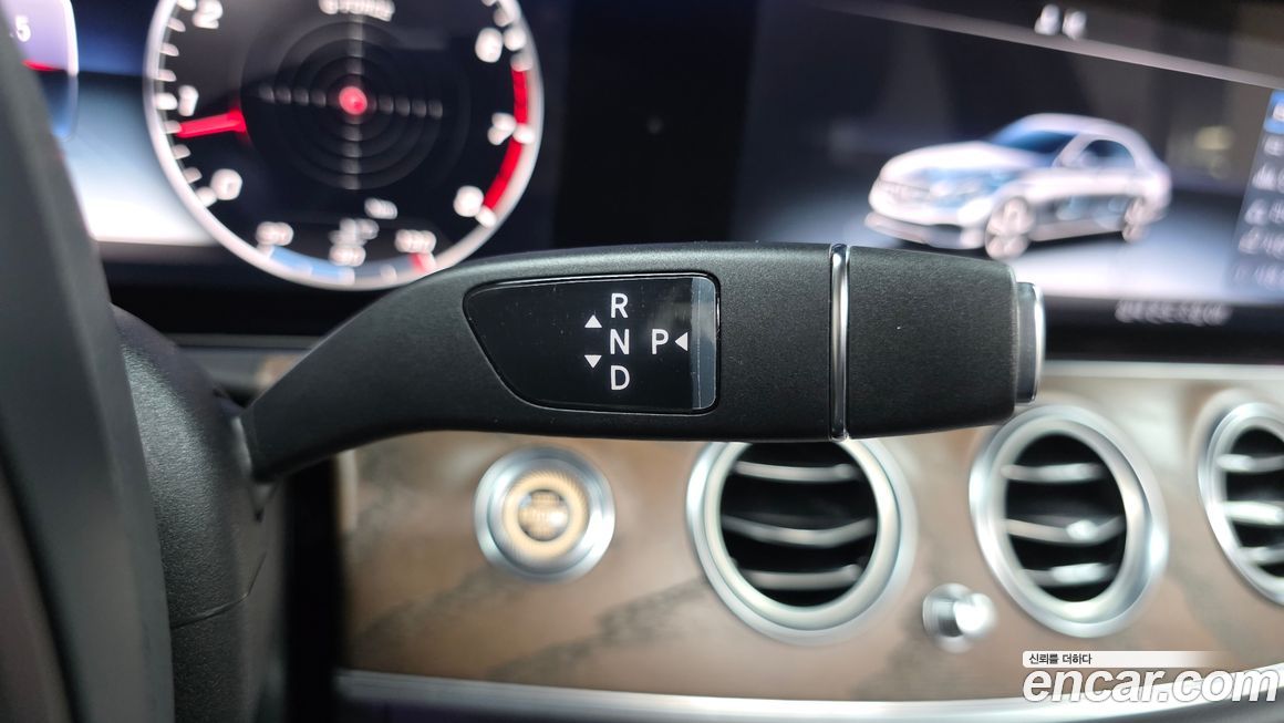 Mercedes-Benz E-Class 2018