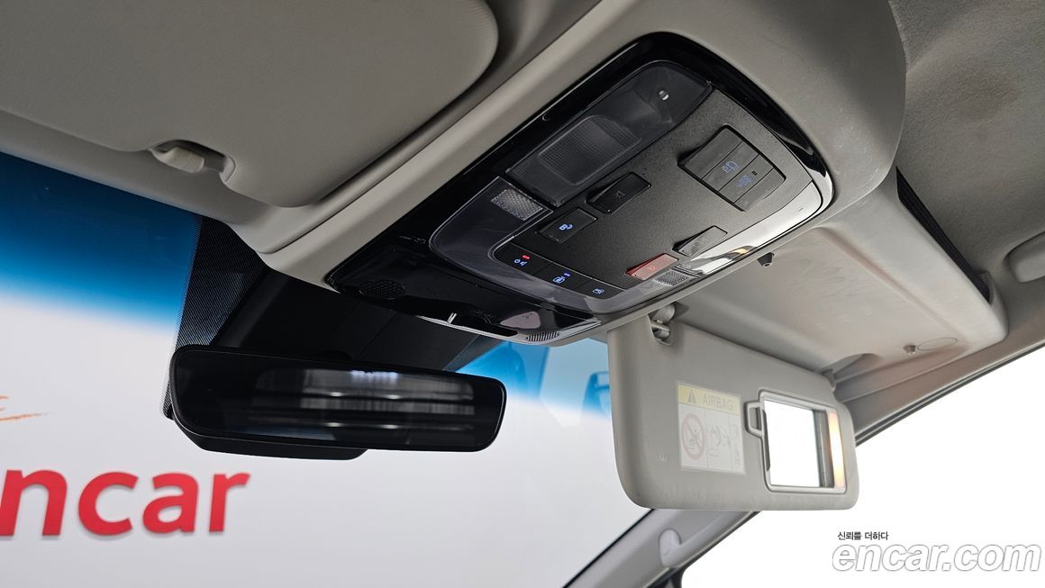 Hyundai Staria 2023