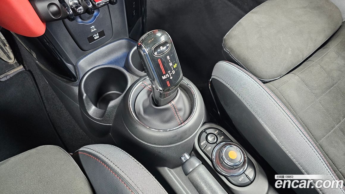 Mini Cooper Convertible 2021