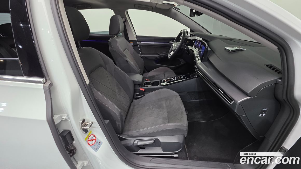 Volkswagen Golf 2023