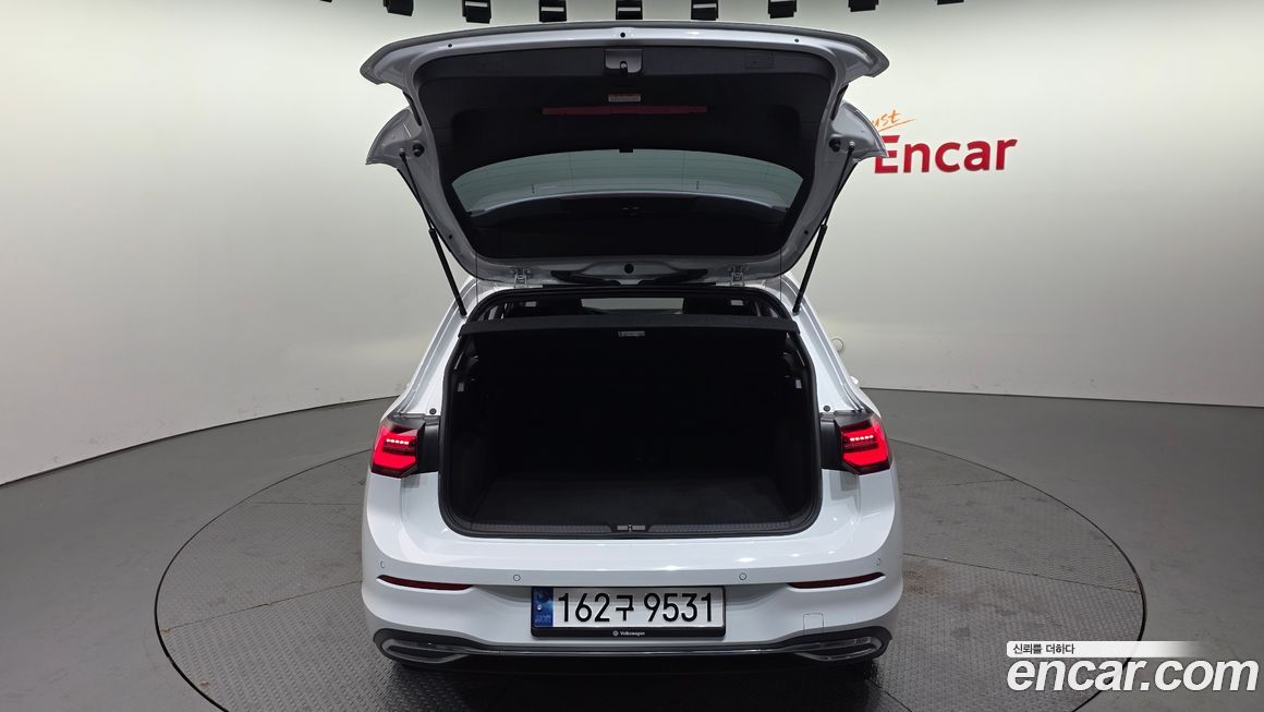 Volkswagen Golf 2023