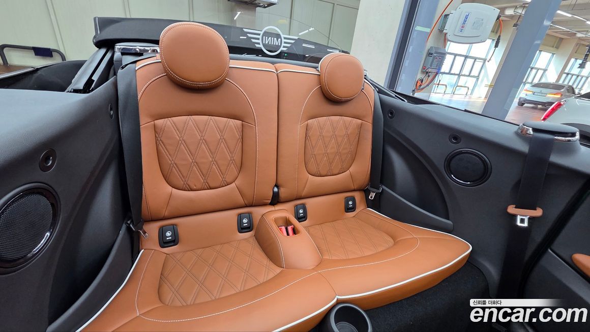 Mini Cooper Convertible 2022