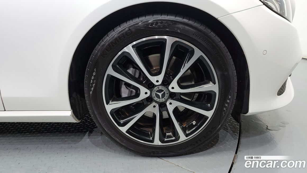 Mercedes-Benz E-Class 2020