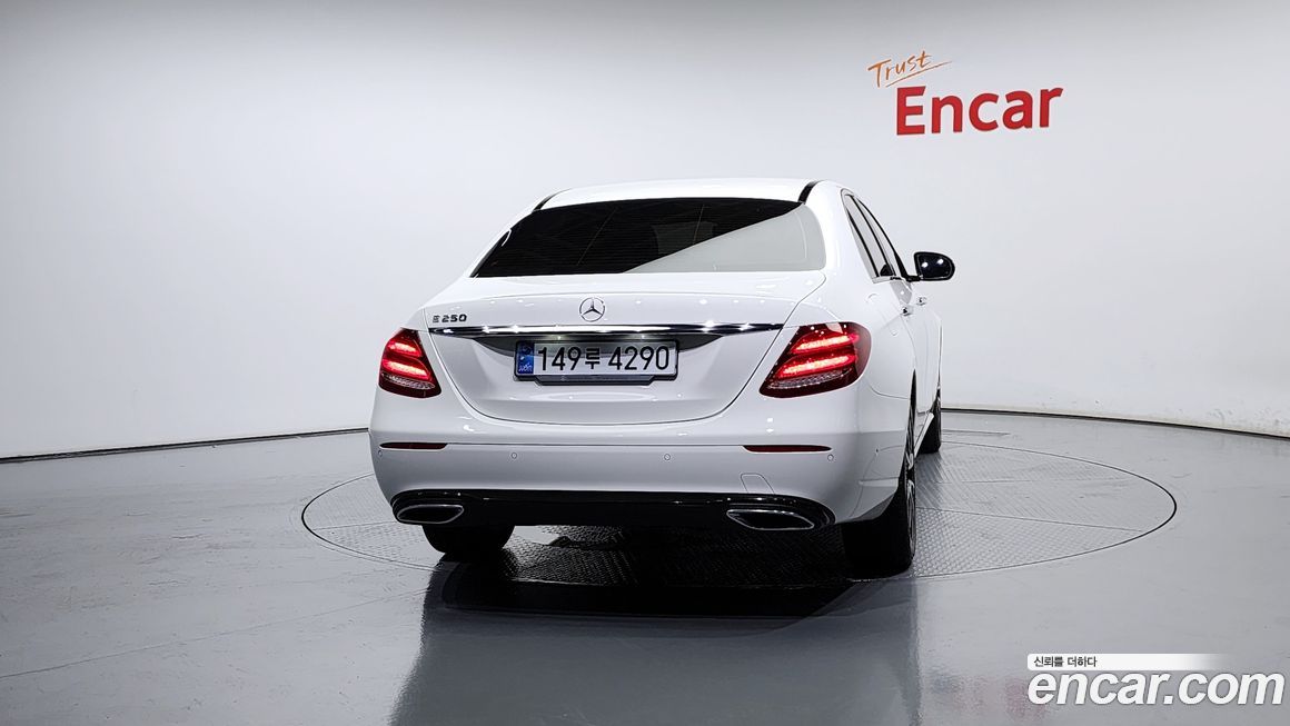 Mercedes-Benz E-Class 2020