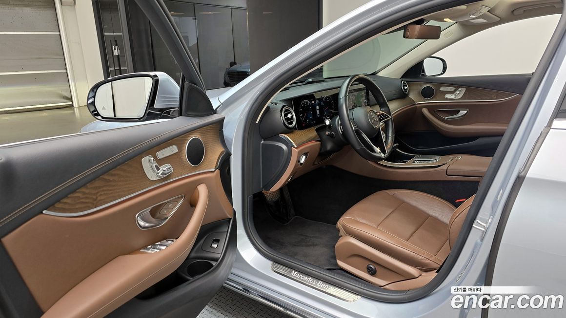 Mercedes-Benz E-Class 2021