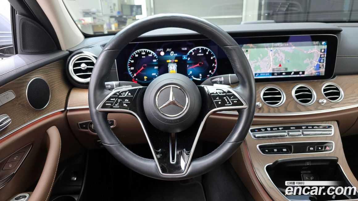 Mercedes-Benz E-Class 2021