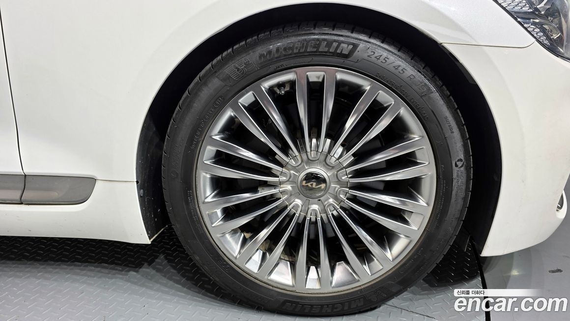 Kia K9 2019