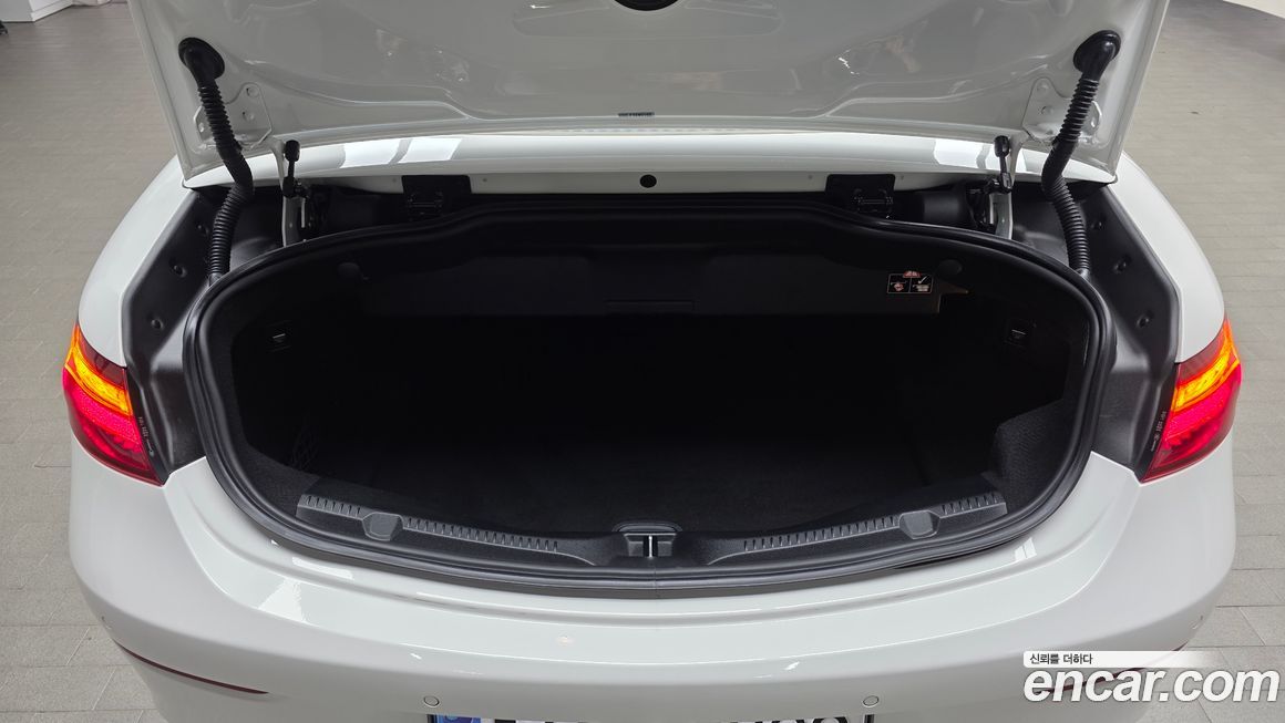 Mercedes-Benz E-Class 2018