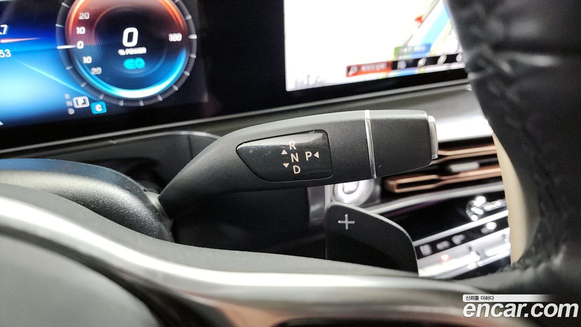 Mercedes-Benz EQC 2020