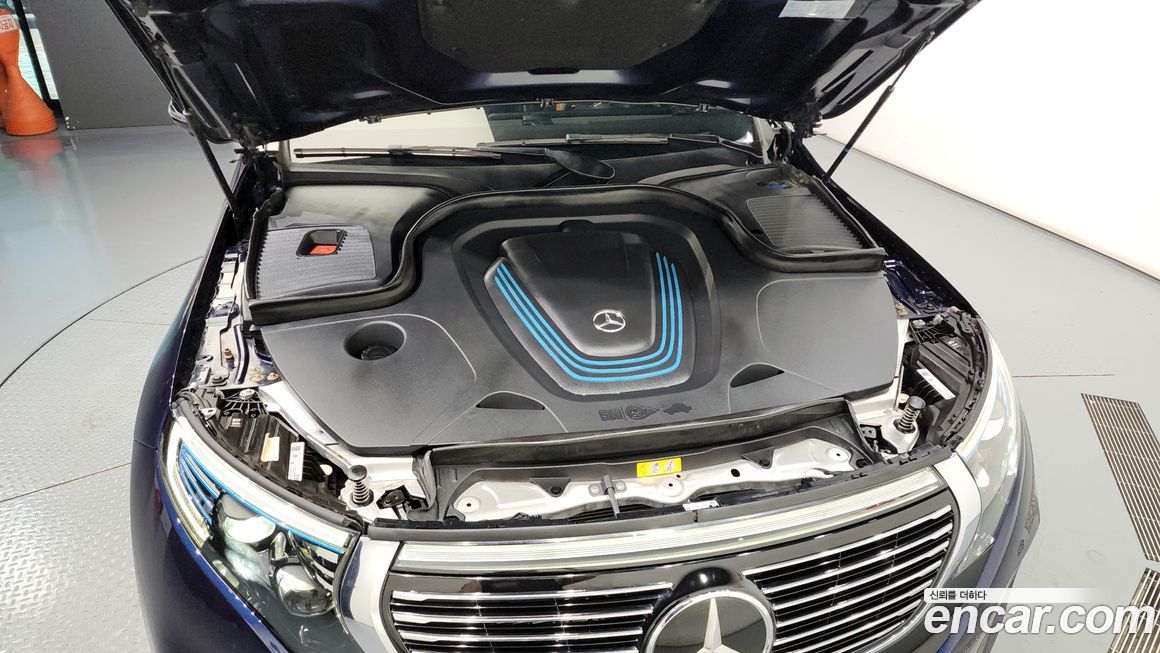 Mercedes-Benz EQC 2020