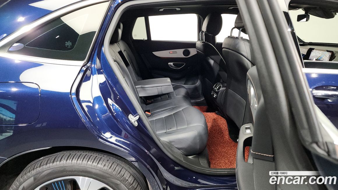 Mercedes-Benz EQC 2020