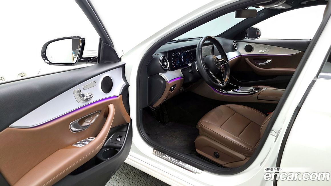 Mercedes-Benz E-Class 2021