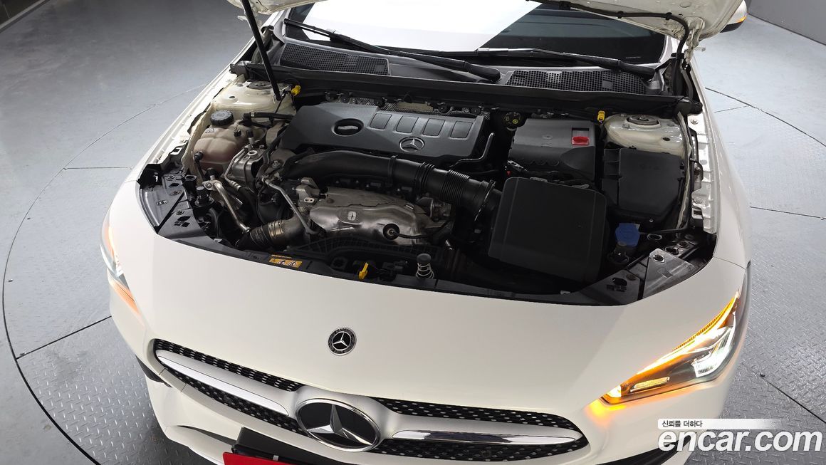 Mercedes-Benz CLA-Class 2021