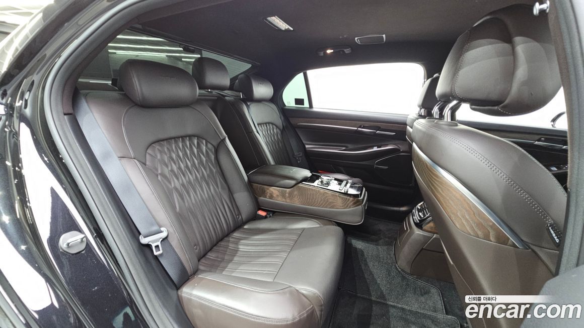 Genesis G90 2021