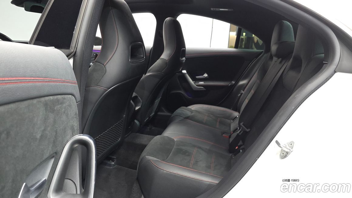 Mercedes-Benz CLA-Class 2021