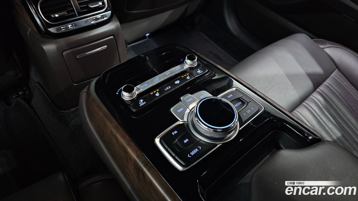 Genesis G90 2021