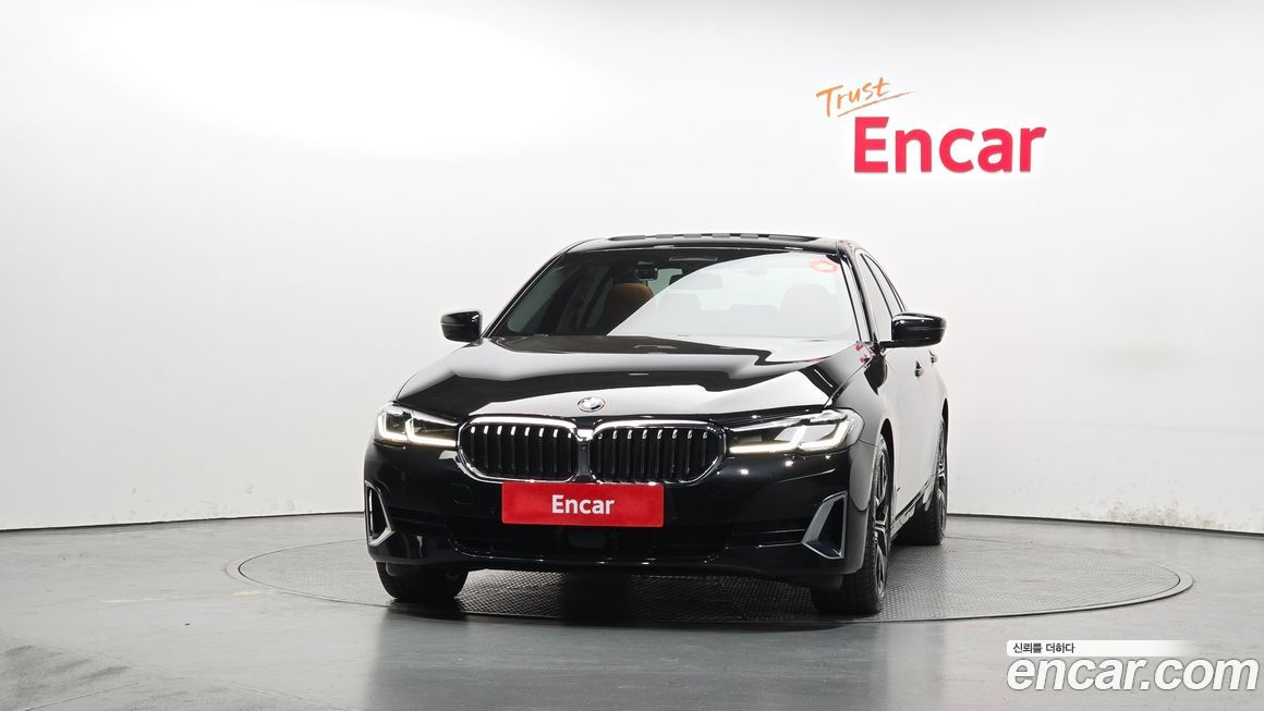 BMW 5-Series 2021
