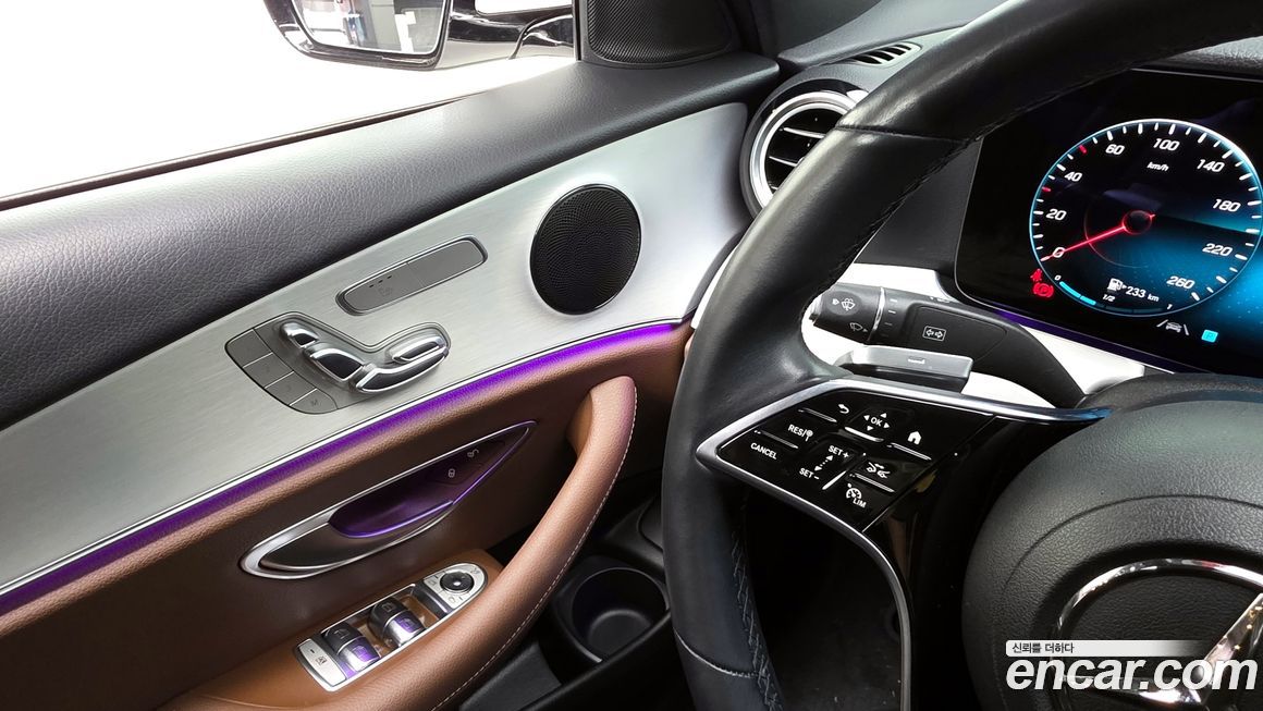 Mercedes-Benz E-Class 2021