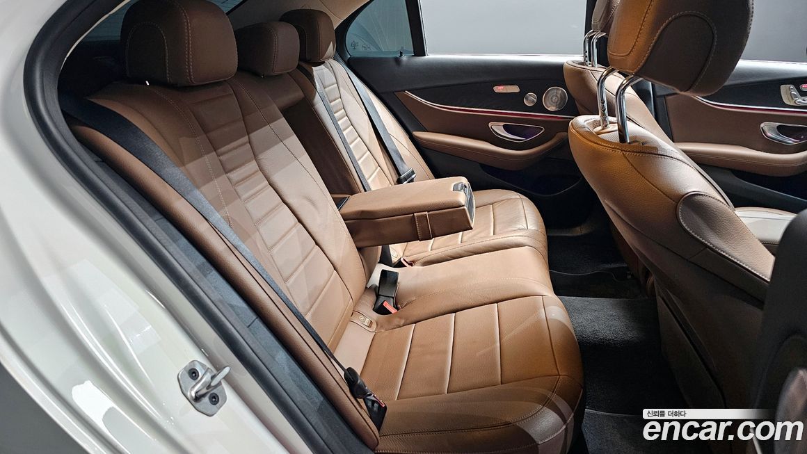 Mercedes-Benz E-Class 2020