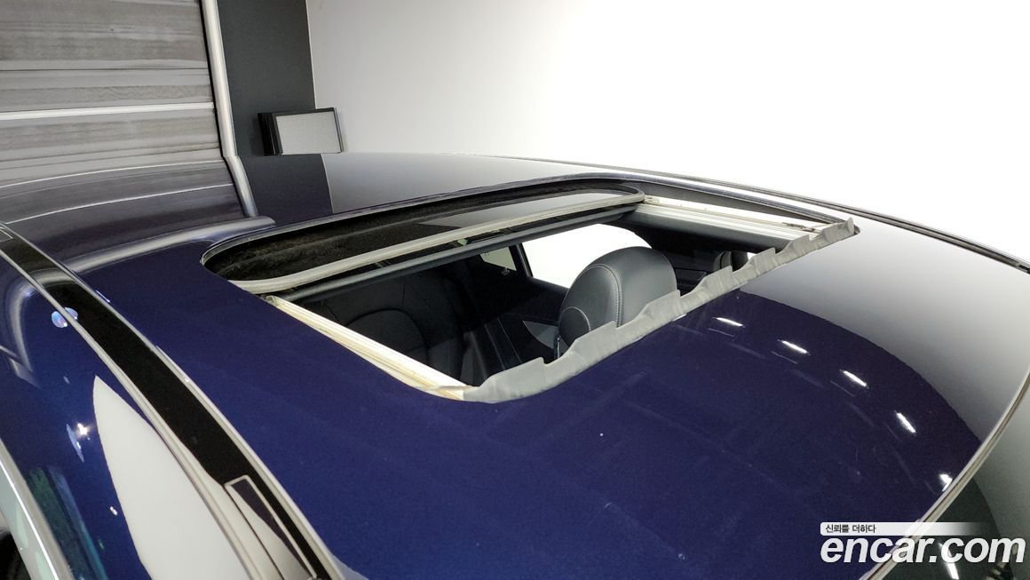 Mercedes-Benz EQC 2020