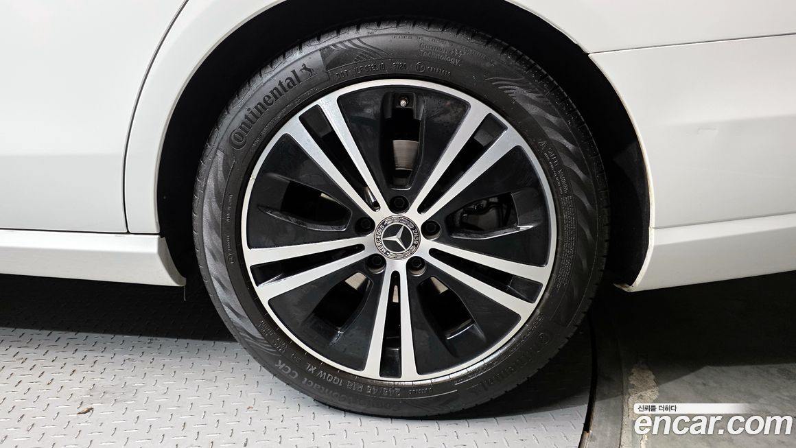 Mercedes-Benz E-Class 2020