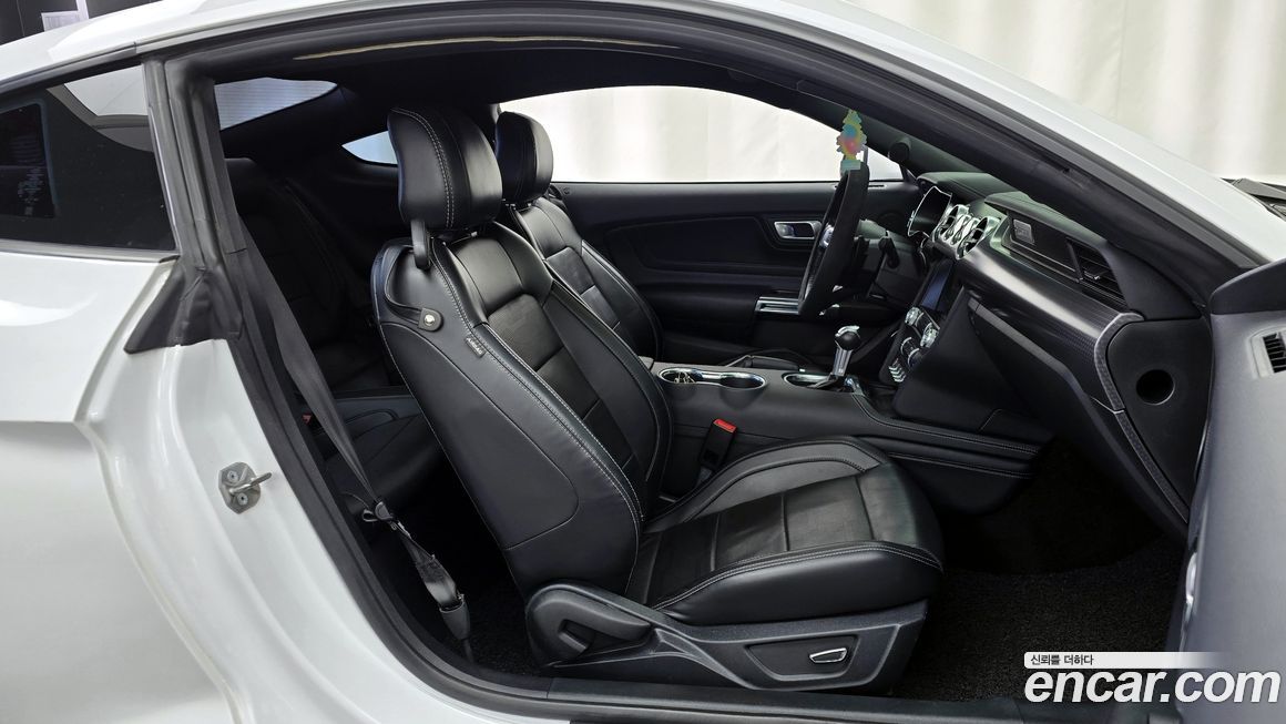 Ford Mustang 2019