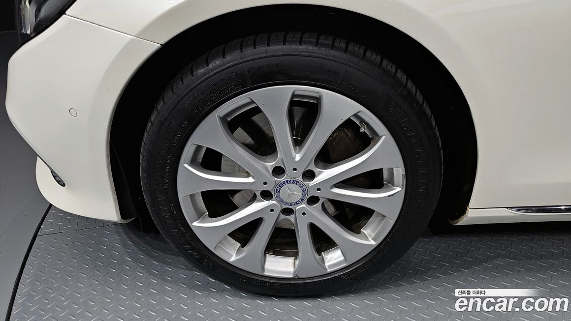 Mercedes-Benz E-Class 2017